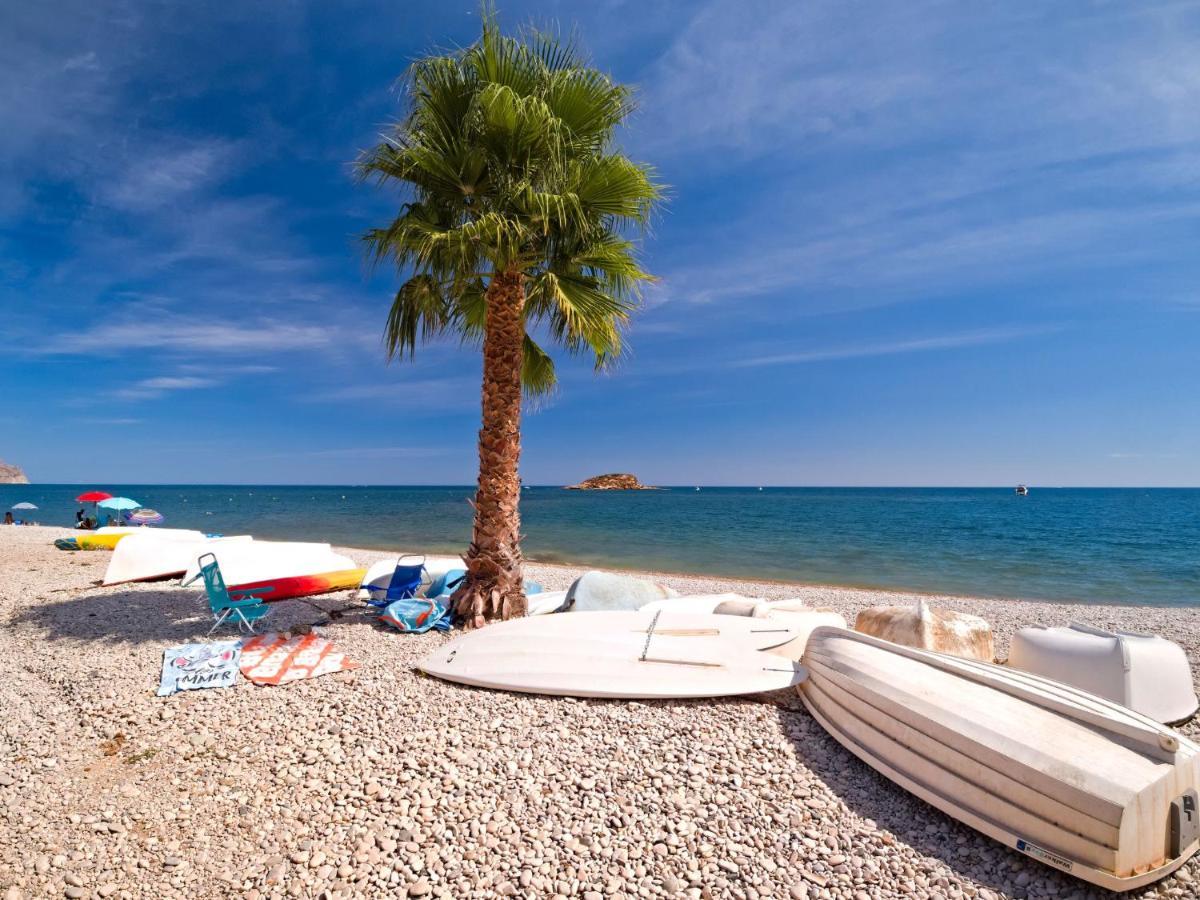 Holiday Home Alma Calp Dış mekan fotoğraf