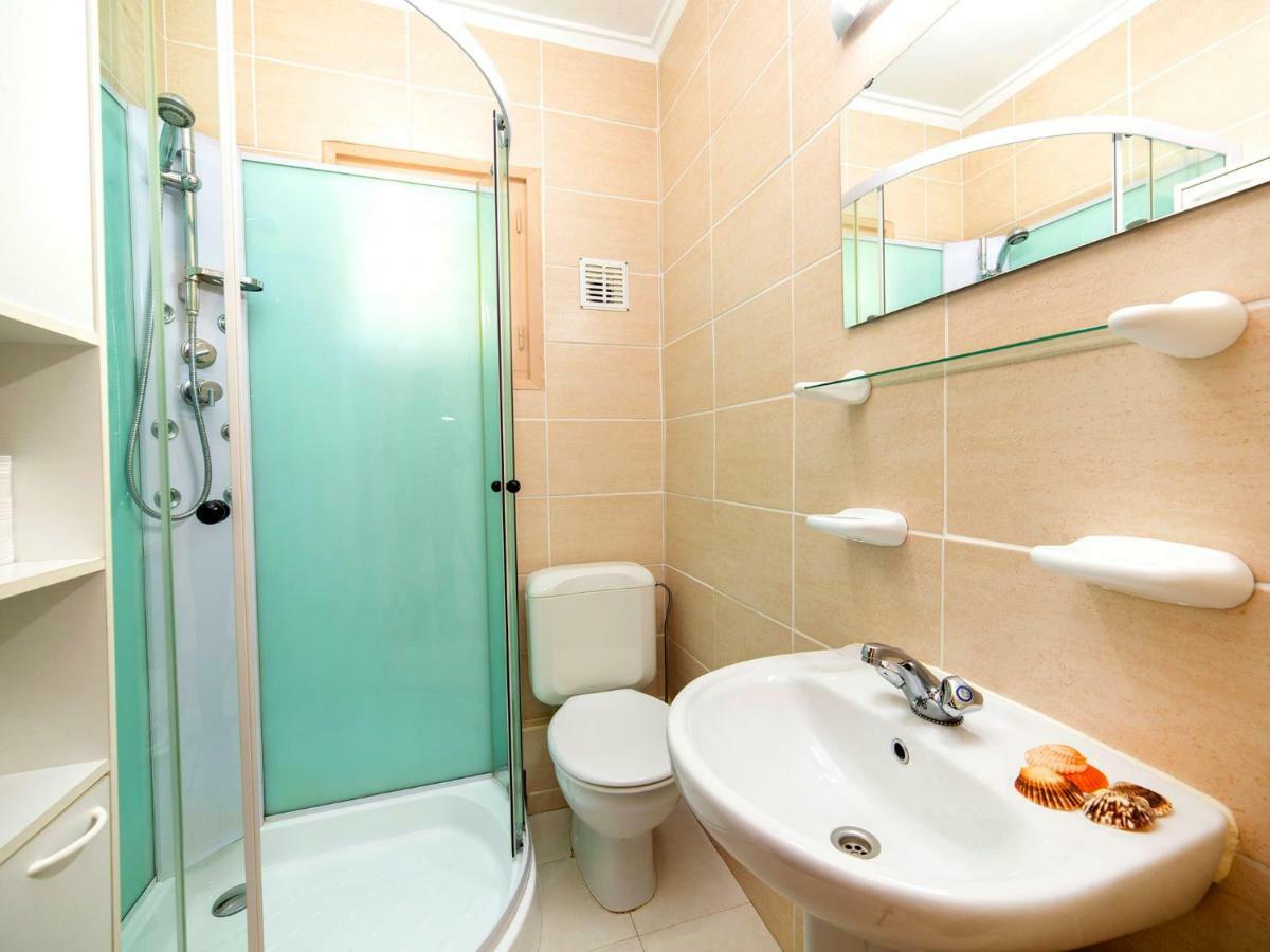 Holiday Home Alma Calp Dış mekan fotoğraf